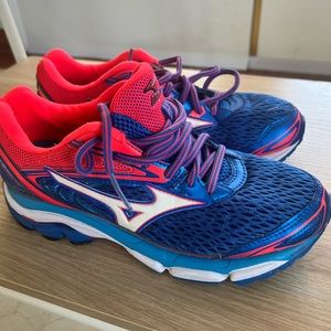 Mizuno Running Shoes